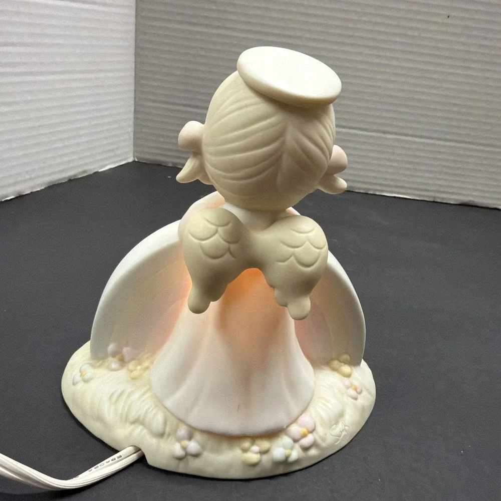 1985 Precious Moments God Bless You with Rainbows Night Light #16020